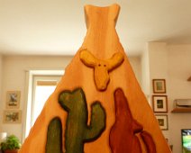 Tepee indiano con simboli del West